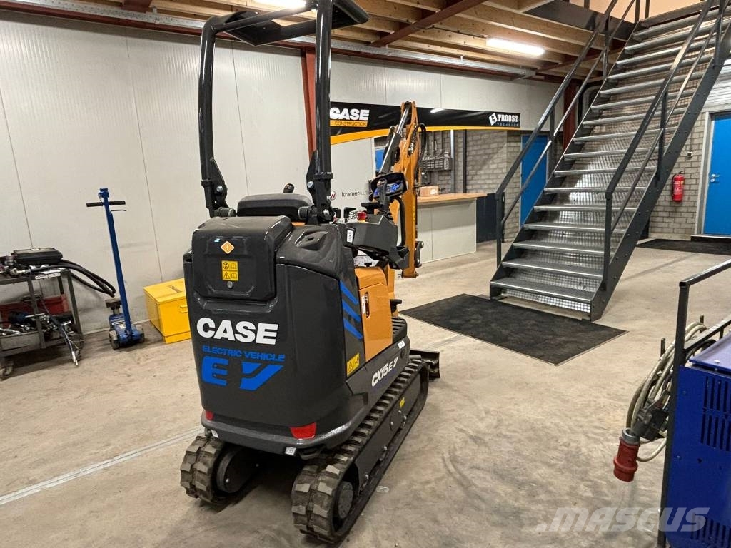 CASE CX 15 EV 小型挖掘机