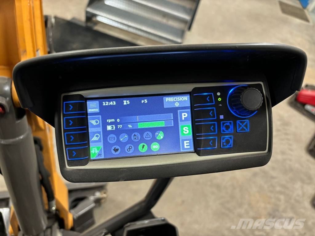 CASE CX 15 EV 小型挖掘机