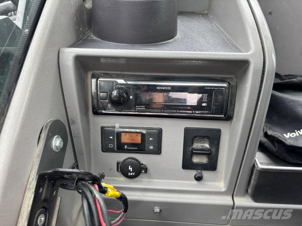 Volvo EC 300 EL + GPS 履带挖掘机