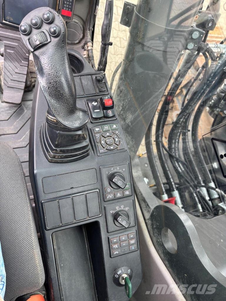 Volvo EC 300 EL + GPS 履带挖掘机