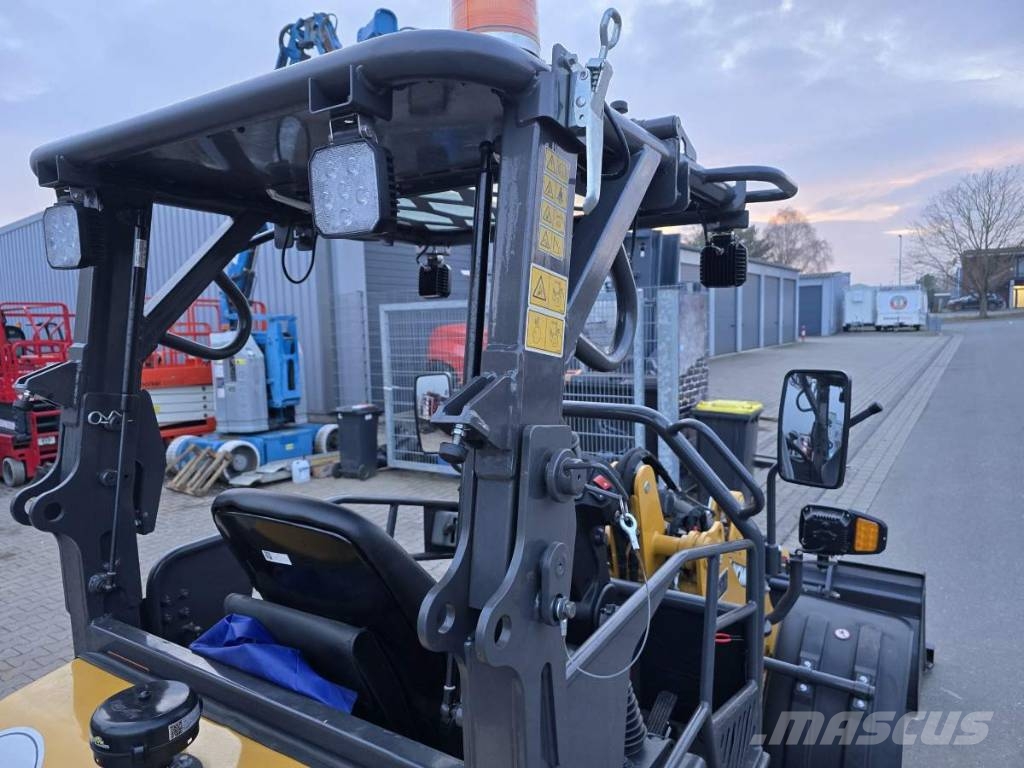 XCMG XC 908 HST لوادر بعجل