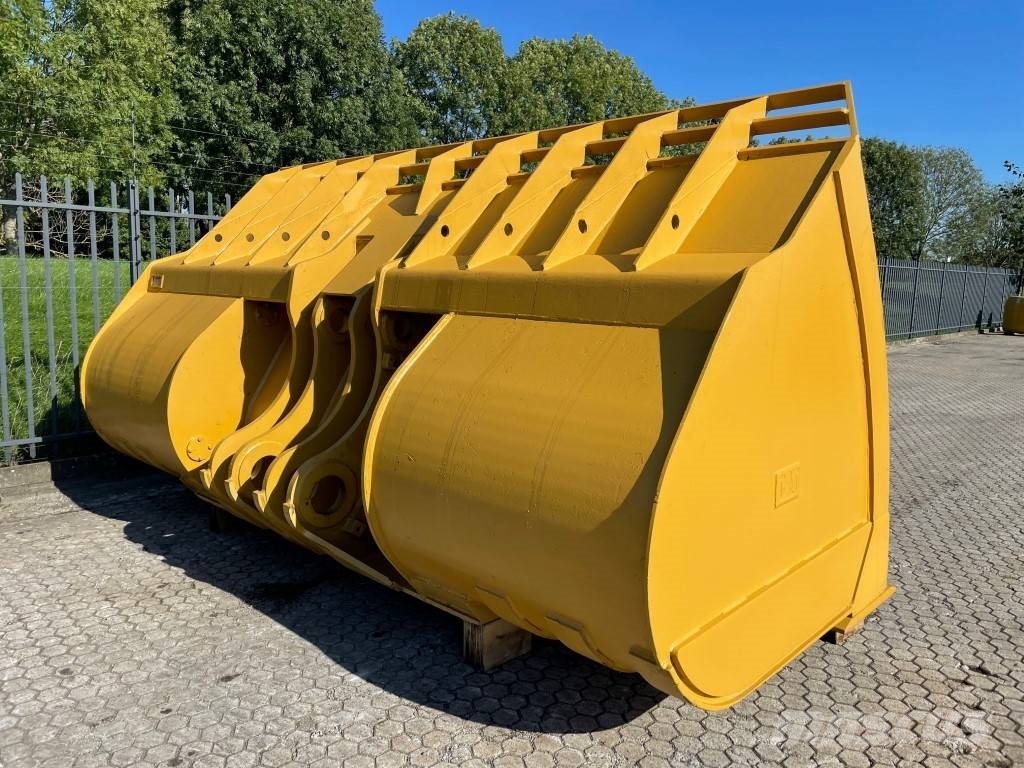 CAT 988 H Bucket Buckets