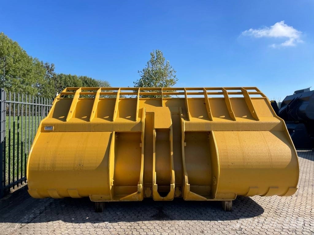CAT 988 H Bucket Buckets
