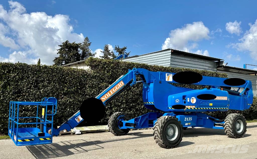 Genie Z 135/70 Elevadores braços articulados