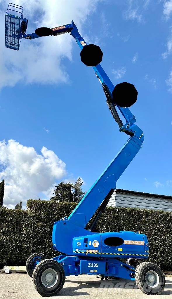 Genie Z 135/70 Elevadores braços articulados