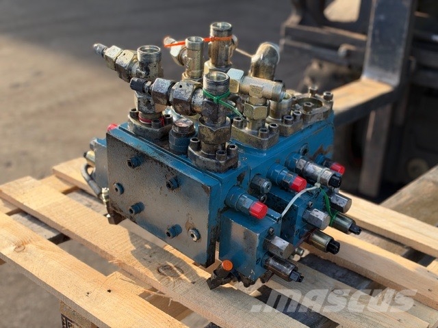 Bomag BC 772 RS USED HYDRAULIC BLOCK Waste compactors