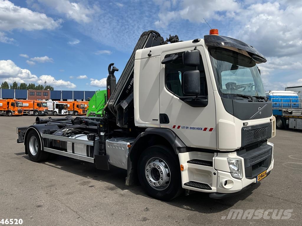 Volvo FE 250 Euro 6 Hiab 14 Tonmeter laadkraan Just 170. Camiones polibrazo