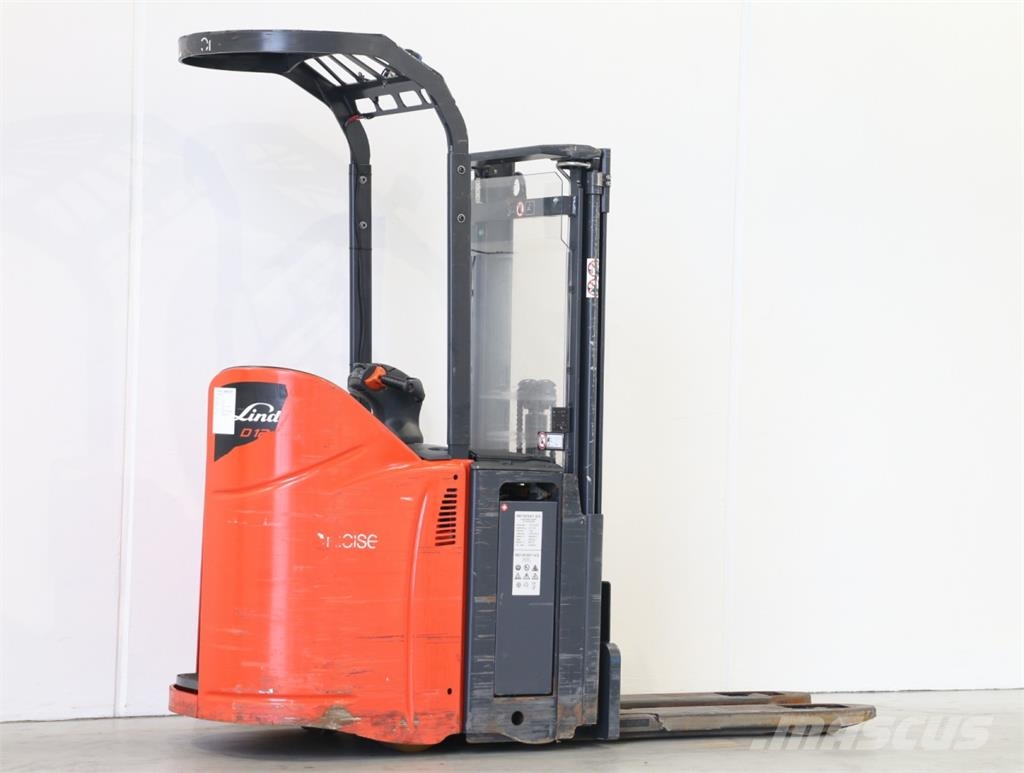 Linde D12SP/133-01 Pedestrian stacker