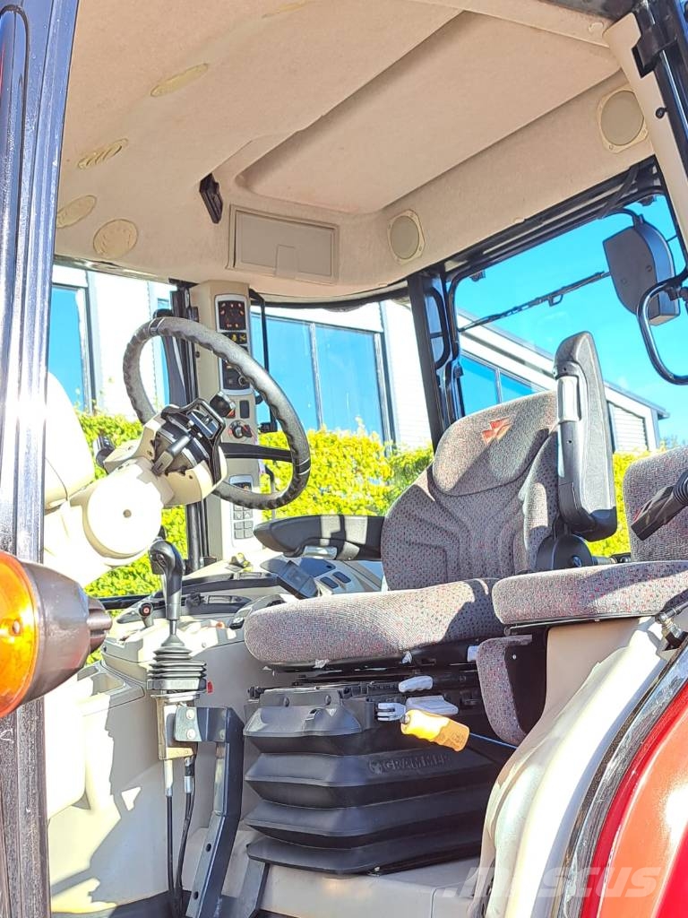 Massey Ferguson 5611 Dyna-4 Traktori