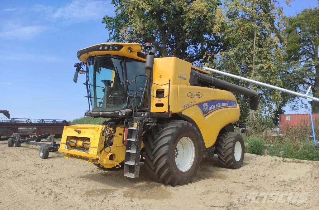 New Holland CR 8.90 Mietitrebbiatrici