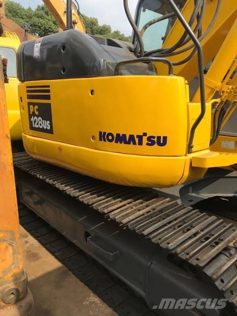 Komatsu PC 128 US 中型挖掘机