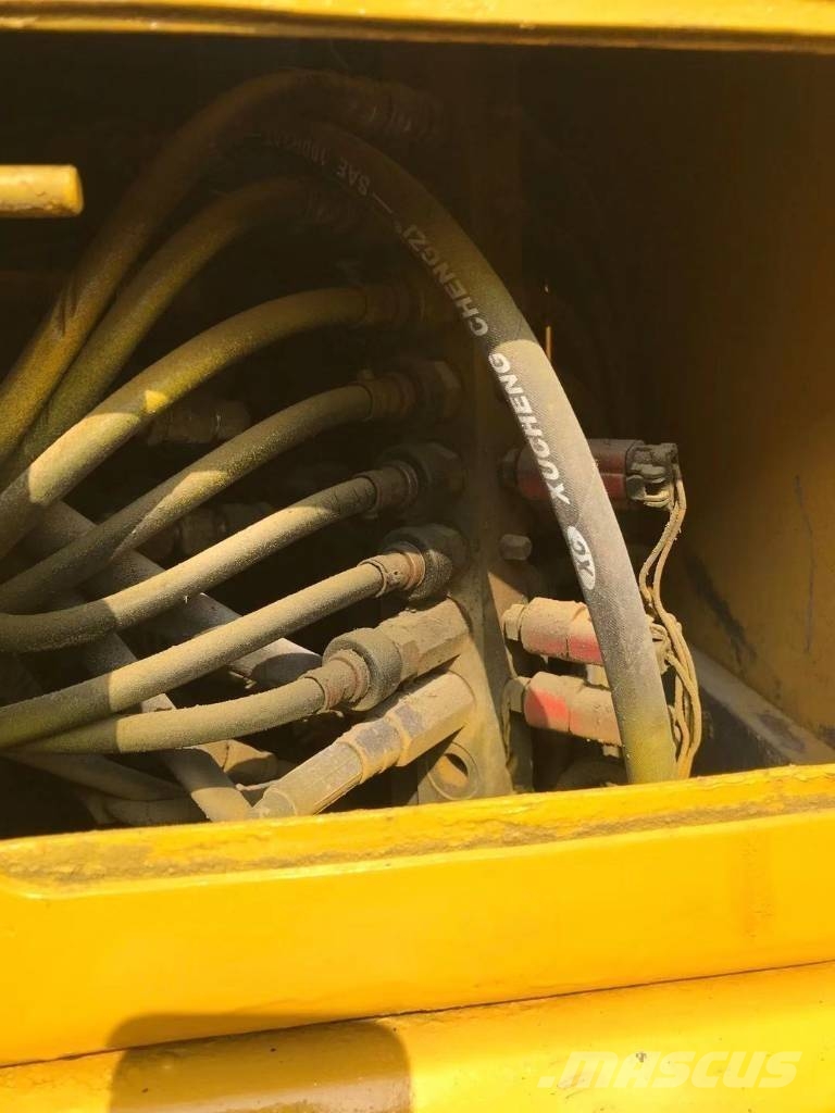 Komatsu PC 128 US 中型挖掘机