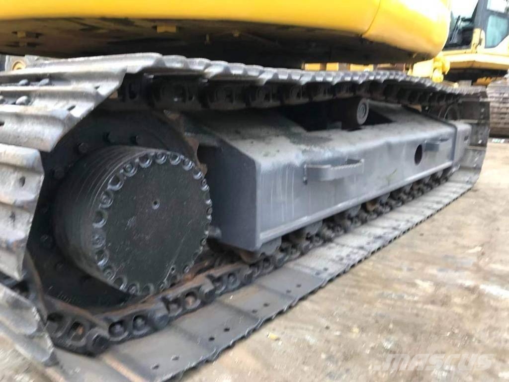 Komatsu PC 128 US 中型挖掘机
