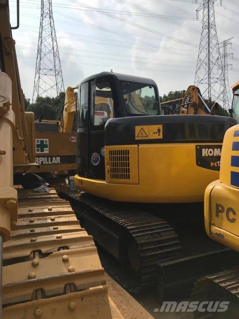 Komatsu PC 128 US 中型挖掘机