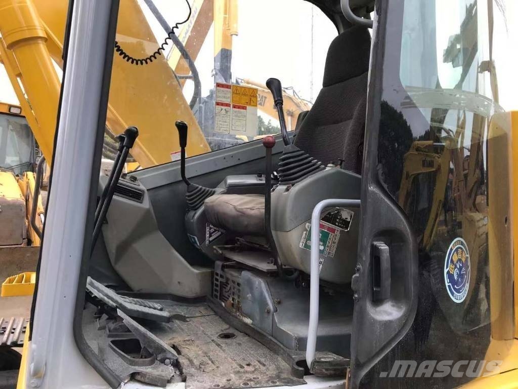 Komatsu PC 128 US 中型挖掘机