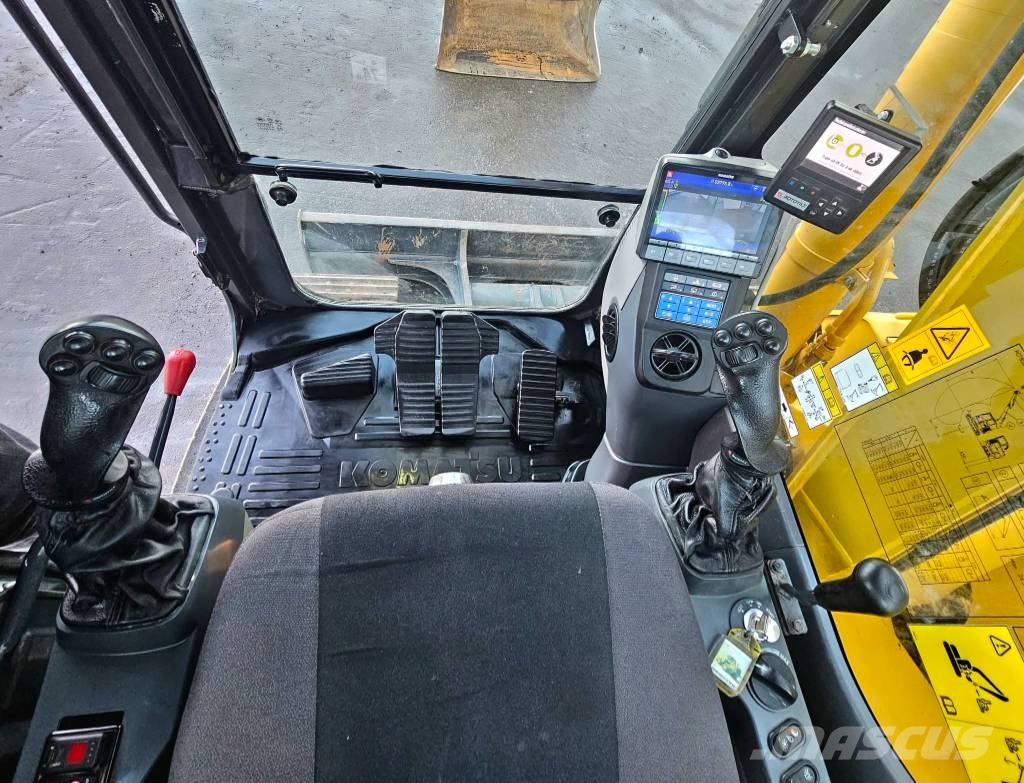 Komatsu PC78US-10 Lánctalpas kotrók