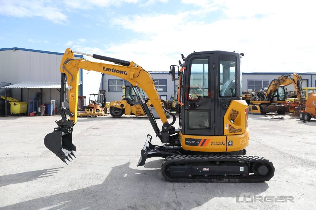LiuGong 9035 FZTS ミニ油圧ショベル 7t以下(ミニユンボ・ミニディガー)
