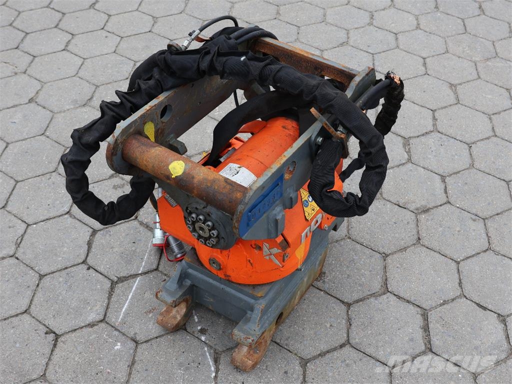 TILT ROTATOR TR07 Farm machinery