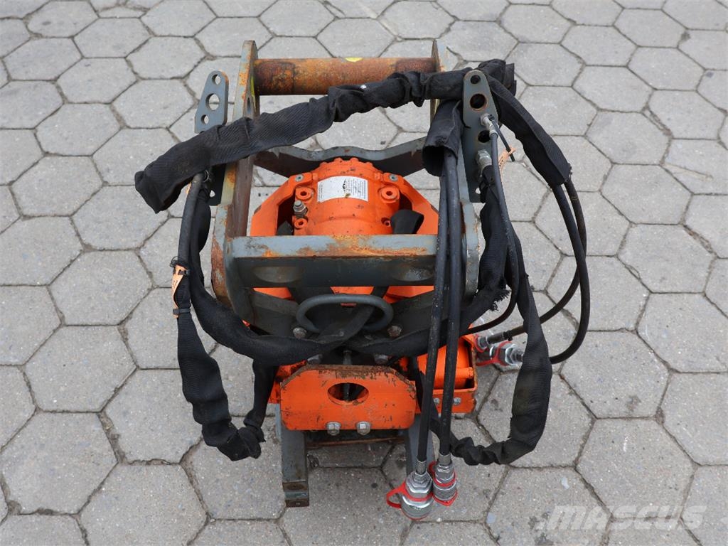 TILT ROTATOR TR07 Farm machinery