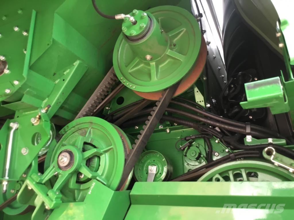 John Deere MÄHDRESCHER T670 LL Зерноуборочные комбайны