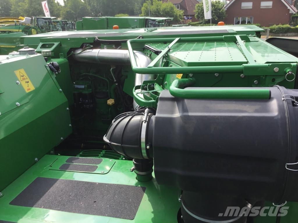 John Deere MÄHDRESCHER T670 LL Зерноуборочные комбайны