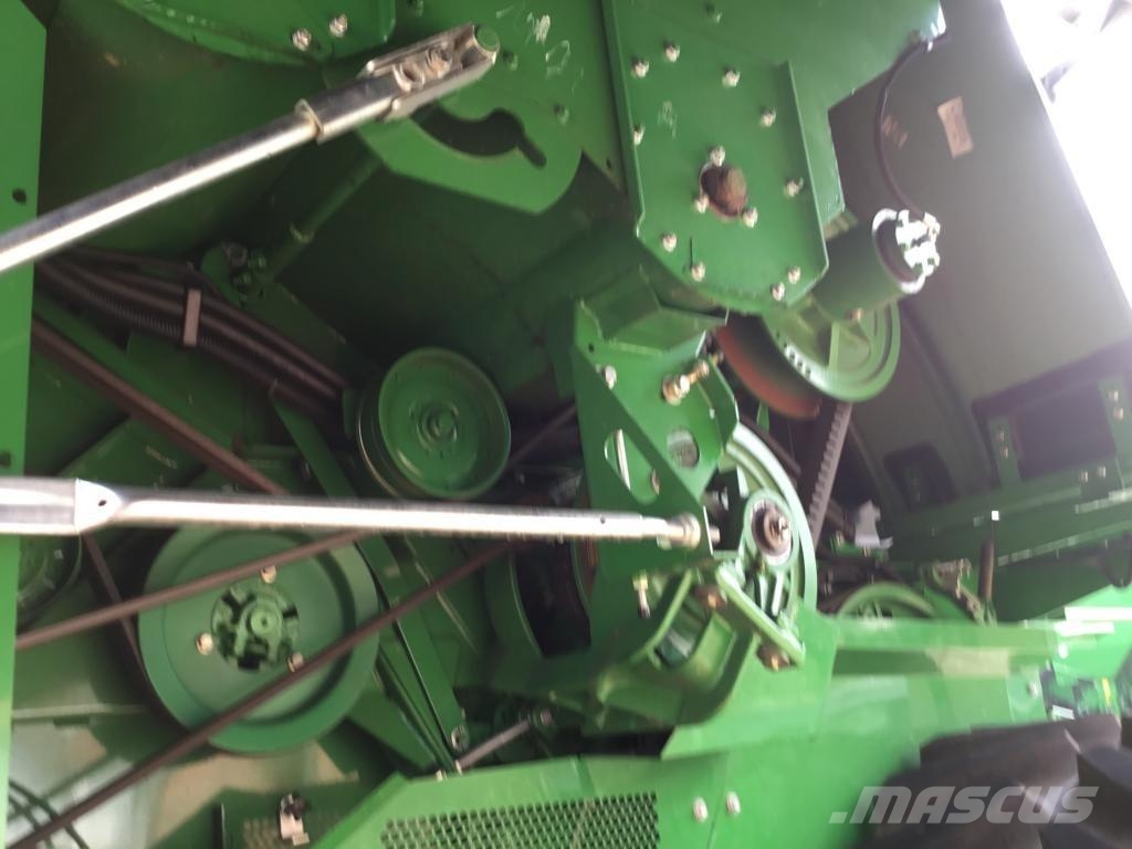 John Deere MÄHDRESCHER T670 LL Зерноуборочные комбайны