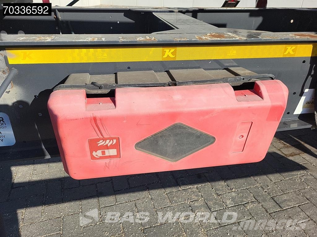 Kässbohrer CS 3 axles 40ft Lift Axle Stack Semi remorque porte container