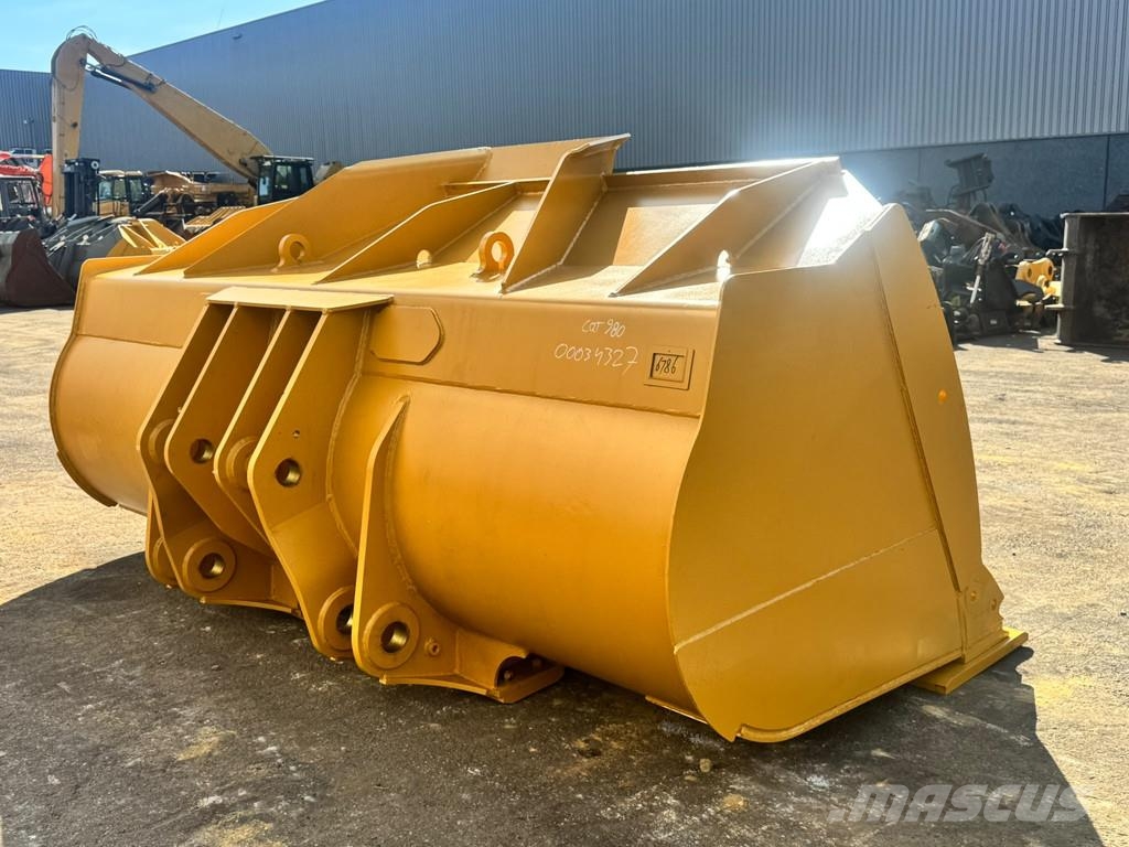 CAT Loader Bucket PIN ON CAT 980, 6.0m3,134in دلاء