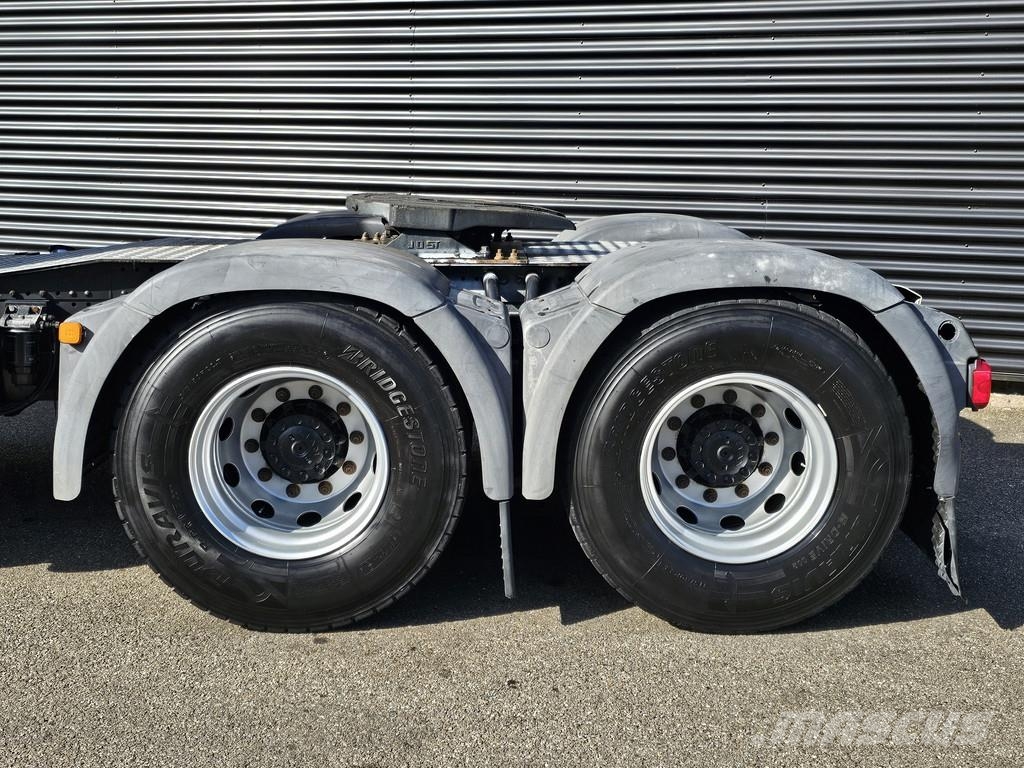 MAN TGX 33.560 6x4 / INTARDER / PTO / 198 dkm. Trækkere