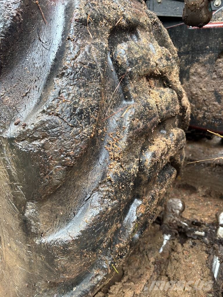 Komatsu 835 شاحنات