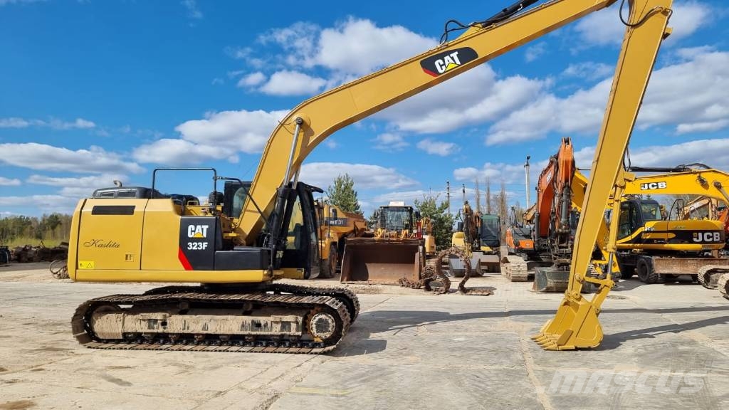 CAT 323 F Long Boom Vikšriniai ekskavatoriai