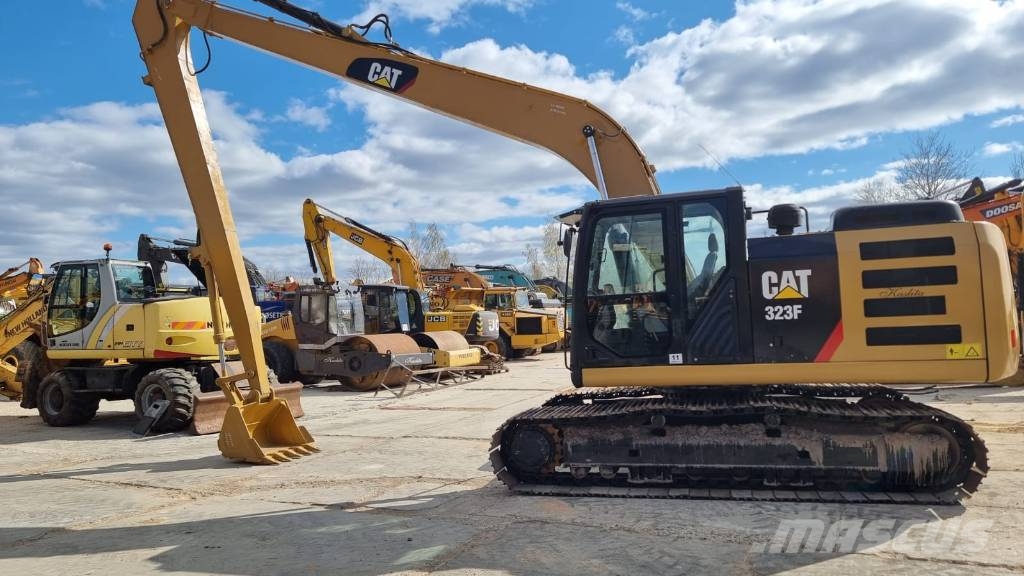 CAT 323 F Long Boom Vikšriniai ekskavatoriai