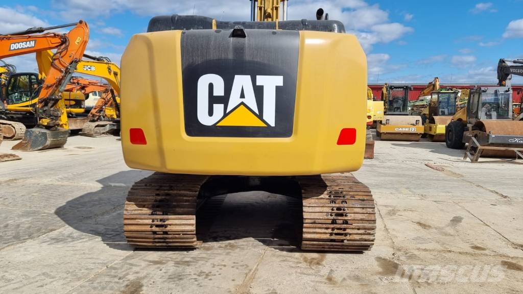CAT 323 F Long Boom Vikšriniai ekskavatoriai