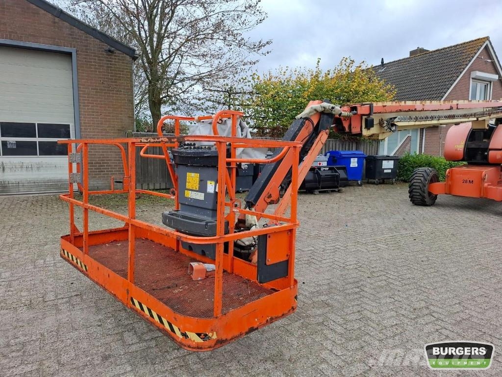 JLG 860SJ Telescopic boom lift 28 meters 4x4 Diesel Telescoophoogwerkers