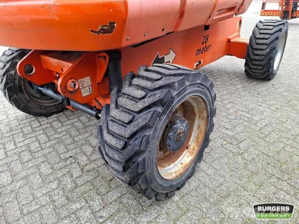 JLG 860SJ Telescopic boom lift 28 meters 4x4 Diesel Telescoophoogwerkers