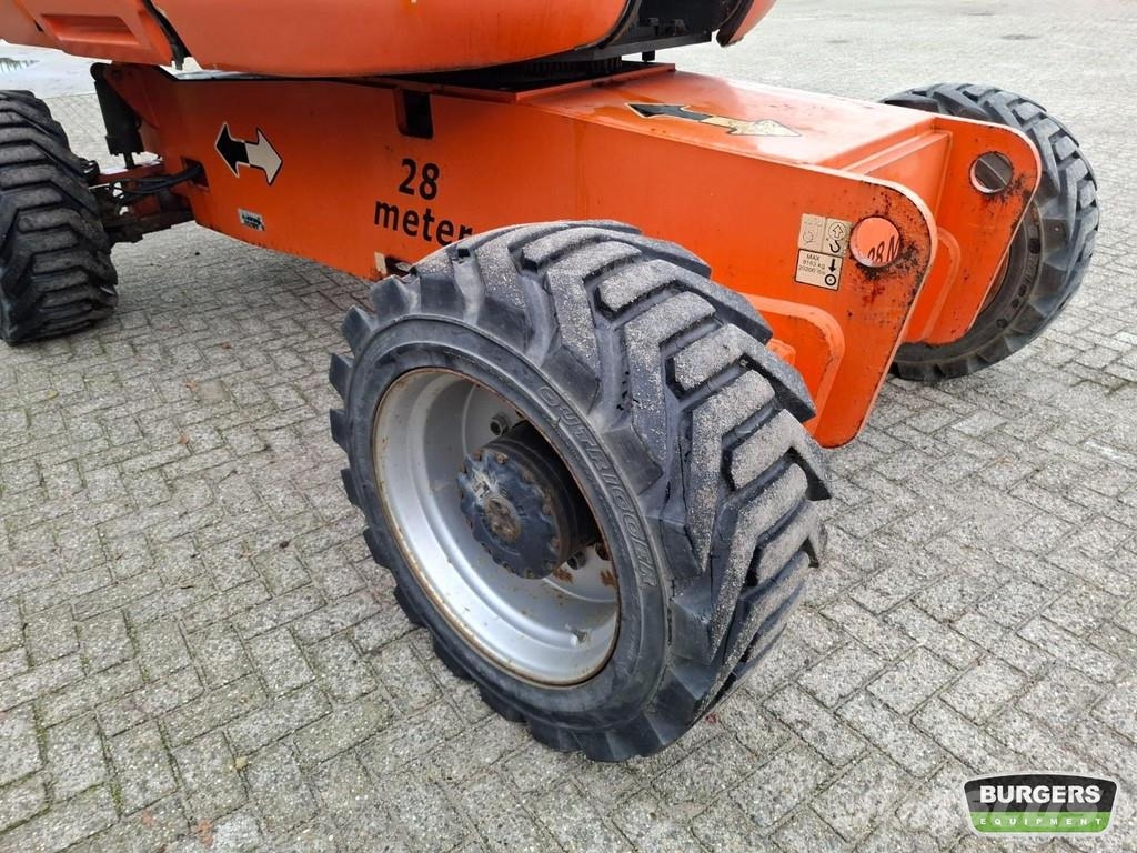 JLG 860SJ Telescopic boom lift 28 meters 4x4 Diesel Telescoophoogwerkers