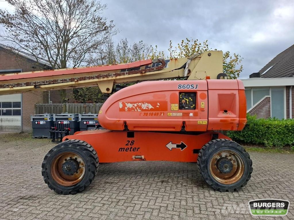 JLG 860SJ Telescopic boom lift 28 meters 4x4 Diesel Telescoophoogwerkers