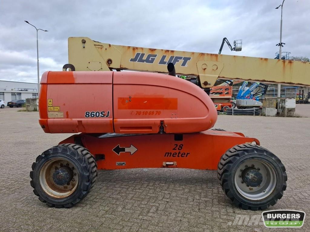 JLG 860SJ Telescopic boom lift 28 meters 4x4 Diesel Telescoophoogwerkers