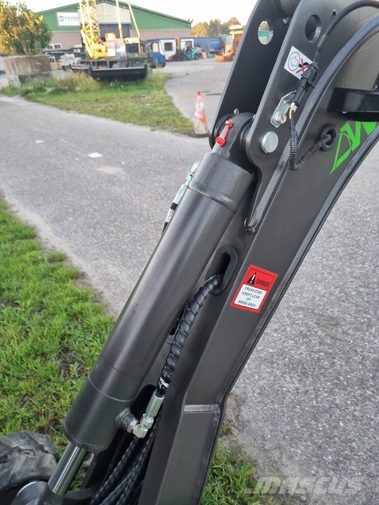 WCM CTX8010S Mini excavadoras < 7t