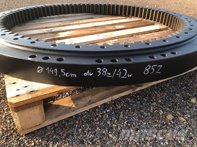 CAT 325 SLEWING RING USED Коробка передач