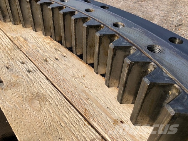 CAT 325 SLEWING RING USED Коробка передач