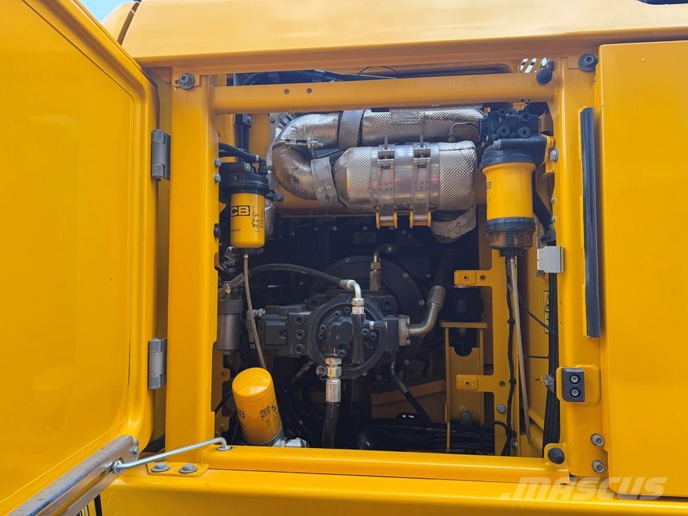 JCB 220X Crawler excavators