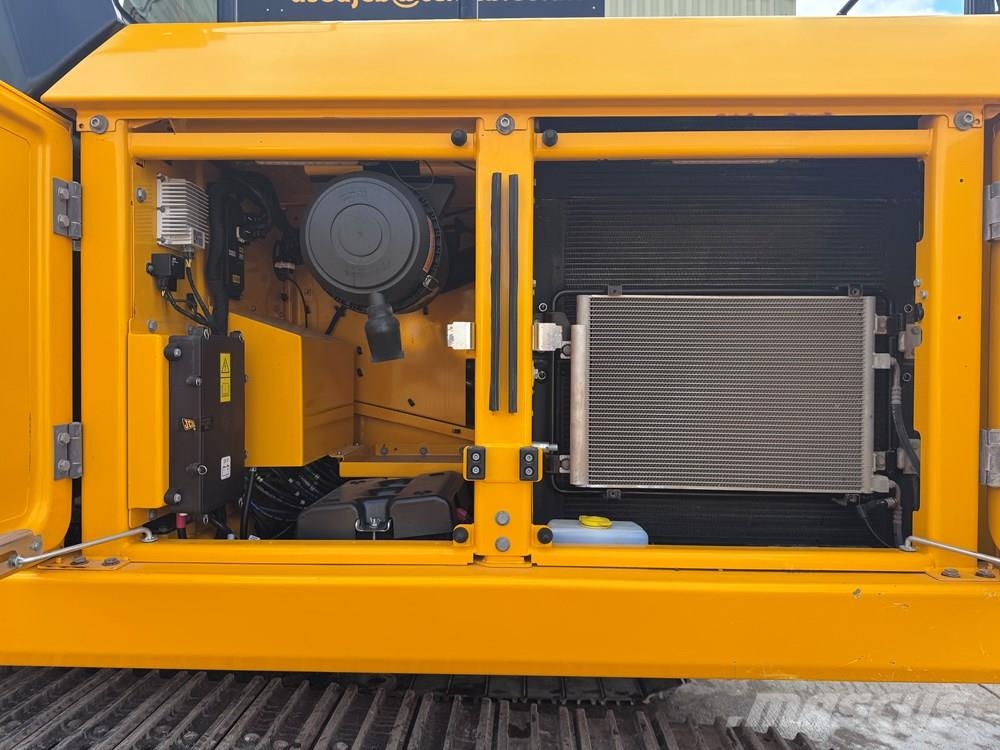 JCB 220X Crawler excavators
