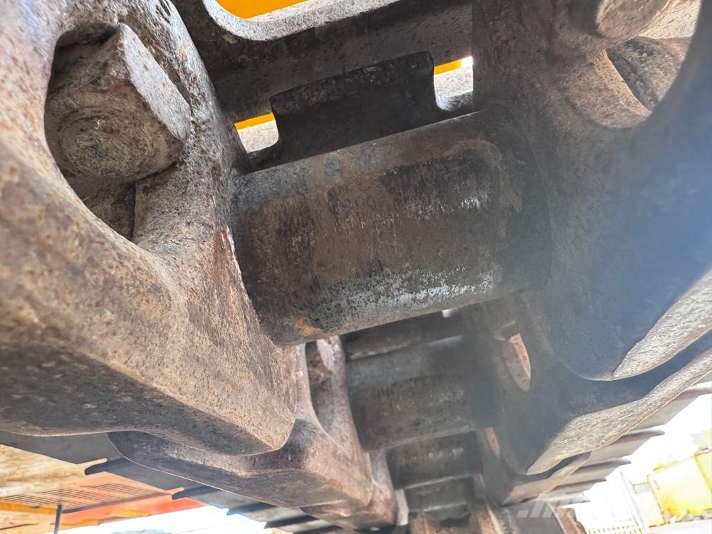 JCB 220X Crawler excavators