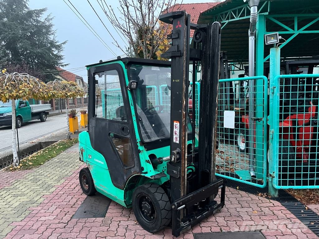 Mitsubishi FD20NT   V-4216 Дизельні навантажувачі