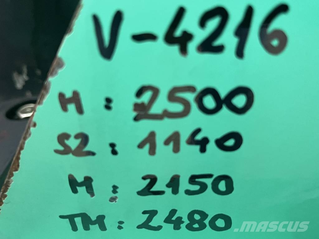 Mitsubishi FD20NT V-4216 IO Diesel Stapler