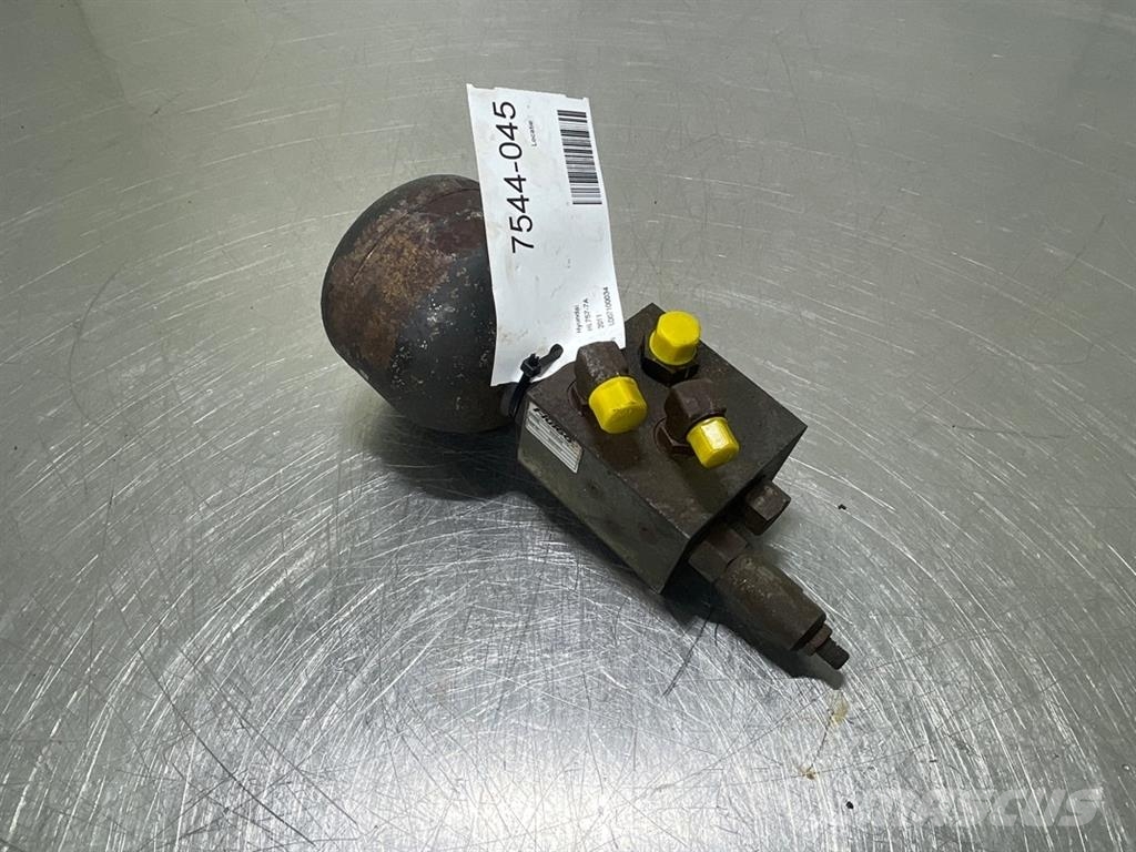 Hyundai HL757-7A-31L7-10280 / 31L7-10380-Pilot supply unit Υδραυλικά