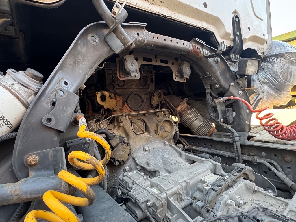Mercedes-Benz Actros 1845 MP 4 Teile Mosty, wały i osie