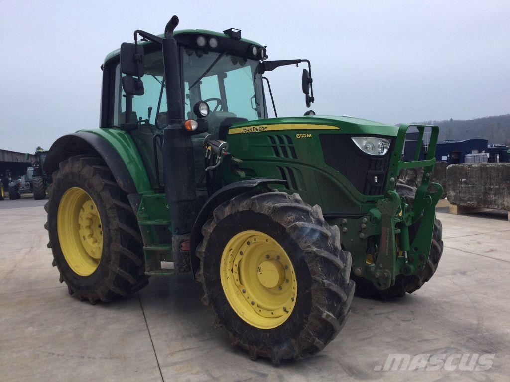 John Deere 6110M الجرارات