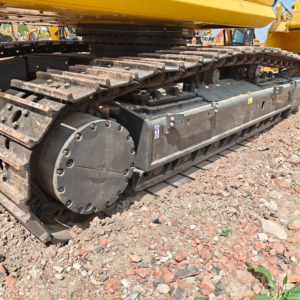 Komatsu 450-8 Εκσκαφείς με ερπύστριες